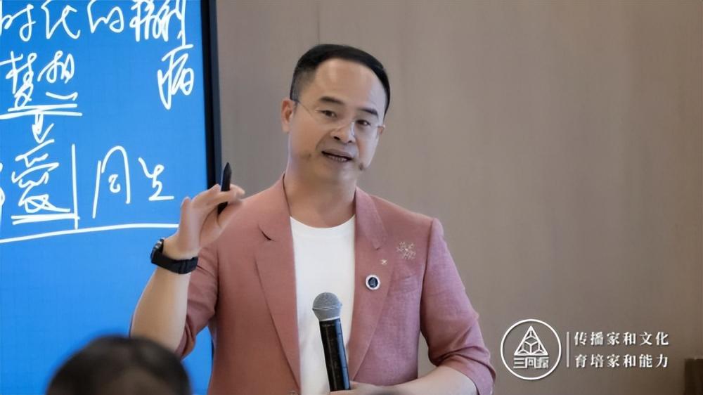 2043年香港开奖结果与历史记录，透视彩票文化的独特魅力2024香港开奖结果开奖记录表格